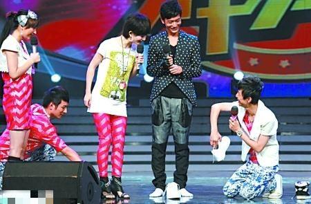 吃瓜群众在娱乐圈指什么,揭秘网络围观背后的真相 第3张 吃瓜群众在娱乐圈指什么,揭秘网络围观背后的真相 第3张